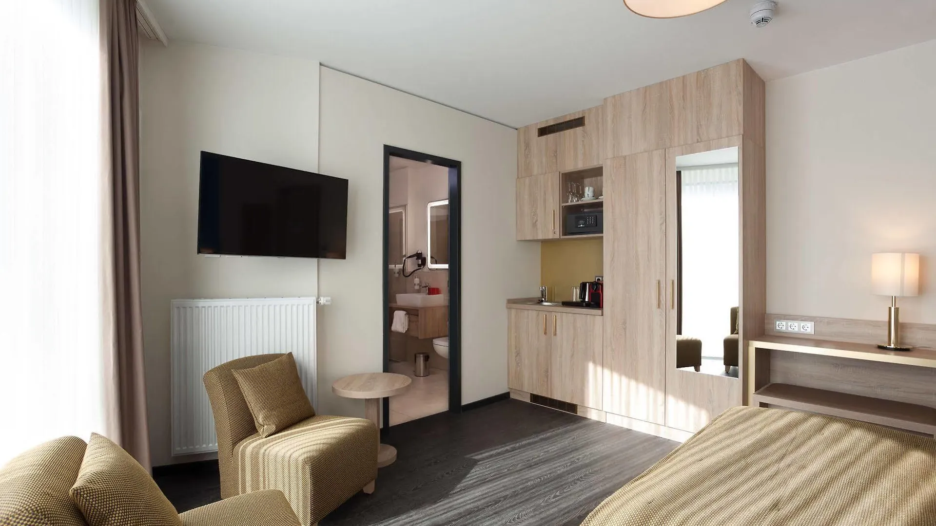 Stay! Hotel Boardinghouse 함브루크 3*,